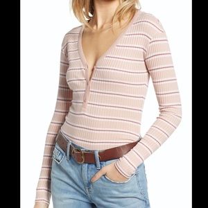 Treasure & Bond Nordstrom’s ribbed Henley top. Size S.